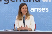 Fernanda Raverta, titular de ANSES, expuso sobre el “Plan de pago de deuda previsional”