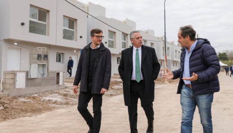 El Presidente recorrió viviendas en construcción del programa Procrear II en Morón
