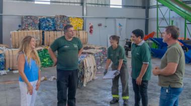 San Fernando continúa reciclando plásticos para cuidar el medio ambiente