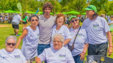 Juan Andreotti inauguró más espacio verde frente al río en el Polideportivo N°3, para adultos mayores