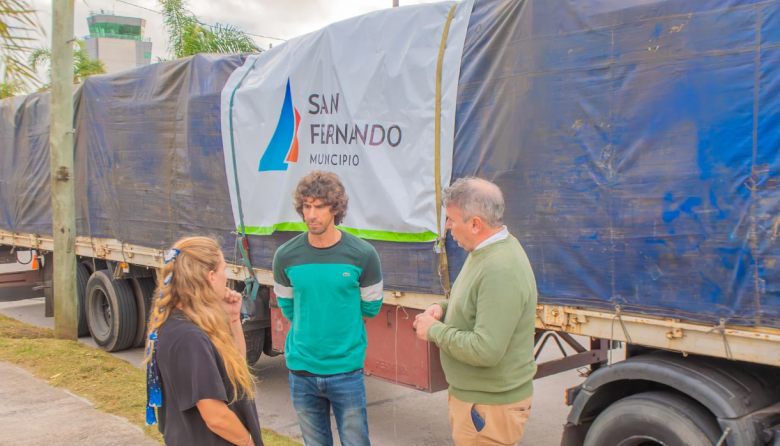 El Municipio de San Fernando envió dos camiones con ayuda para Bahía Blanca