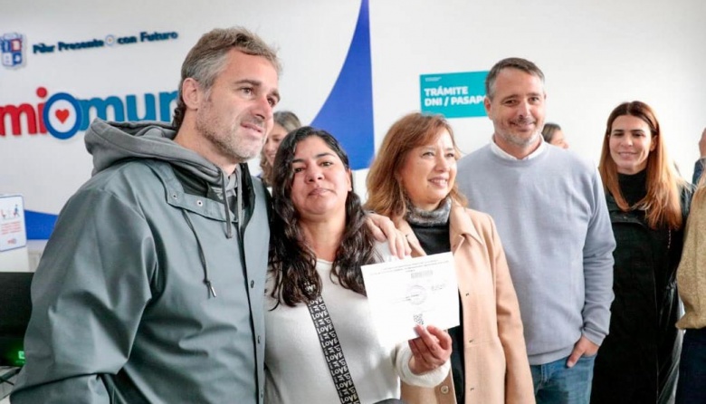 Achával inauguró el nuevo Registro Civil de Manzanares