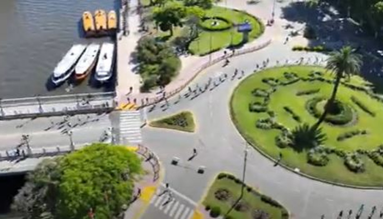 Julio Zamora acompañó la 40° edición de la Maratón Ciudad de Tigre, que contó con la participación de miles de personas