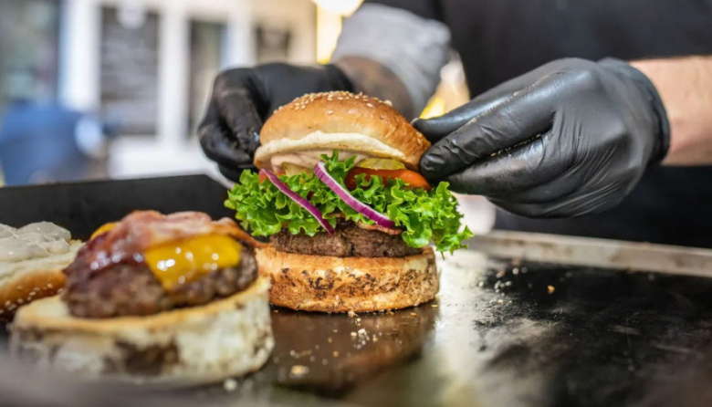 Vicente López se llena de hamburguesas: 2x1, descuentos y shows en VL Burger