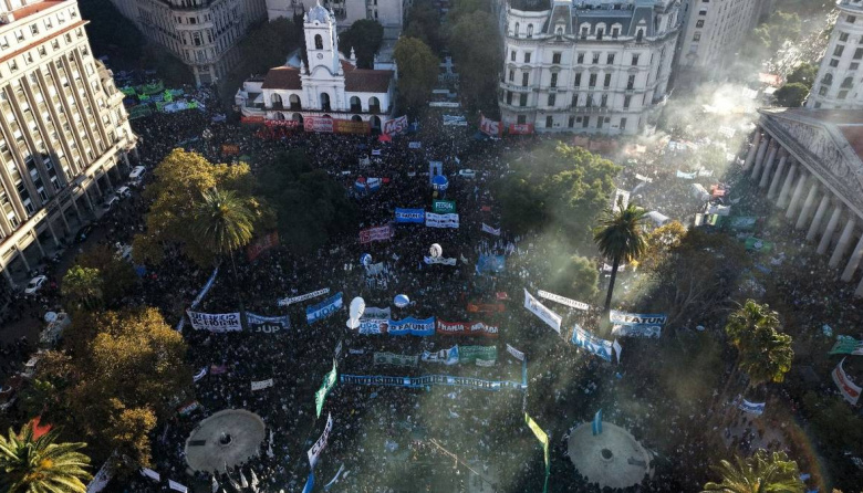 El reclamo por el financiamiento universitario fue masivo y el gobierno lo tildó de "acto opositor"