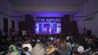 Miles de niños disfrutan de las variadas actividades culturales que brinda la Municipalidad de José C. Paz