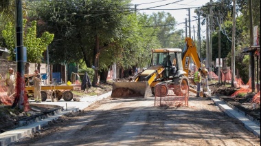 Continúan las obras de pavimentación en Del Viso
