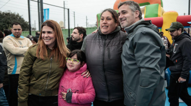 La comunidad de Derqui ya disfruta de su nueva plaza en el corazón del barrio Toro
