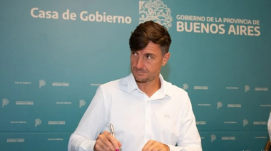 Morón: Lucas Ghi y Axel Kicillof firmaron un convenio para mejoras en el municipio