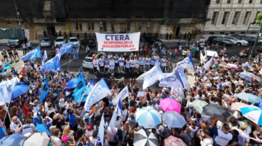 Docentes, estatales y universitarios paran hoy en la Provincia y marchan al Congreso