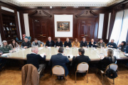 Kicillof firmó convenios por más de $14 mil millones para financiar equipamiento en municipios bonaerenses