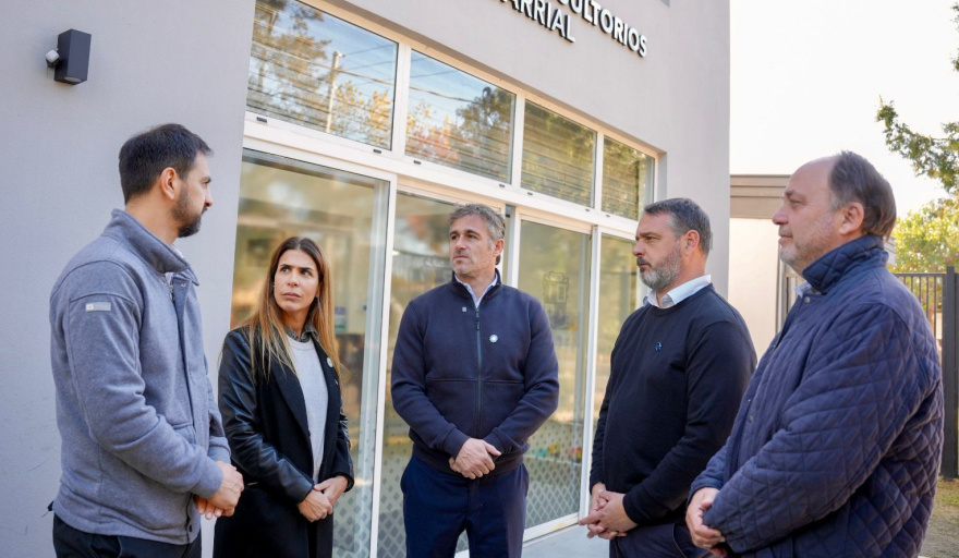 Achával recorrió el Policonsultorio de Tribarrial en el marco del fortalecimiento del sistema de salud